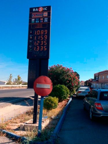 Gasolinera Maruxiña tablero de precios